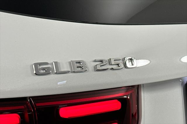 new 2024 Mercedes-Benz GLB 250 car, priced at $52,600