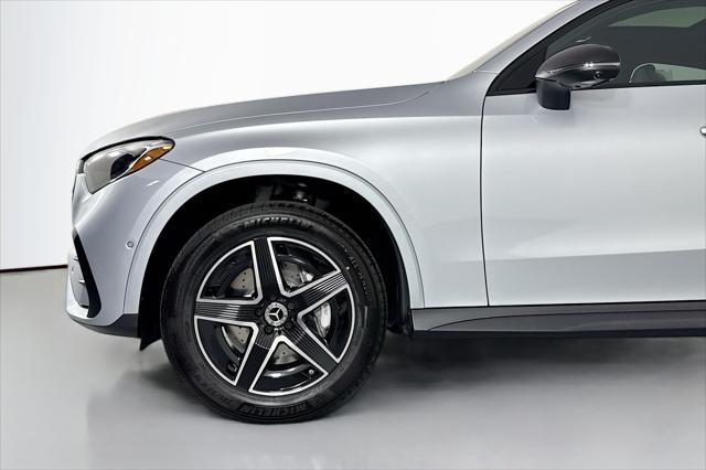 new 2025 Mercedes-Benz GLC 300 car, priced at $64,445