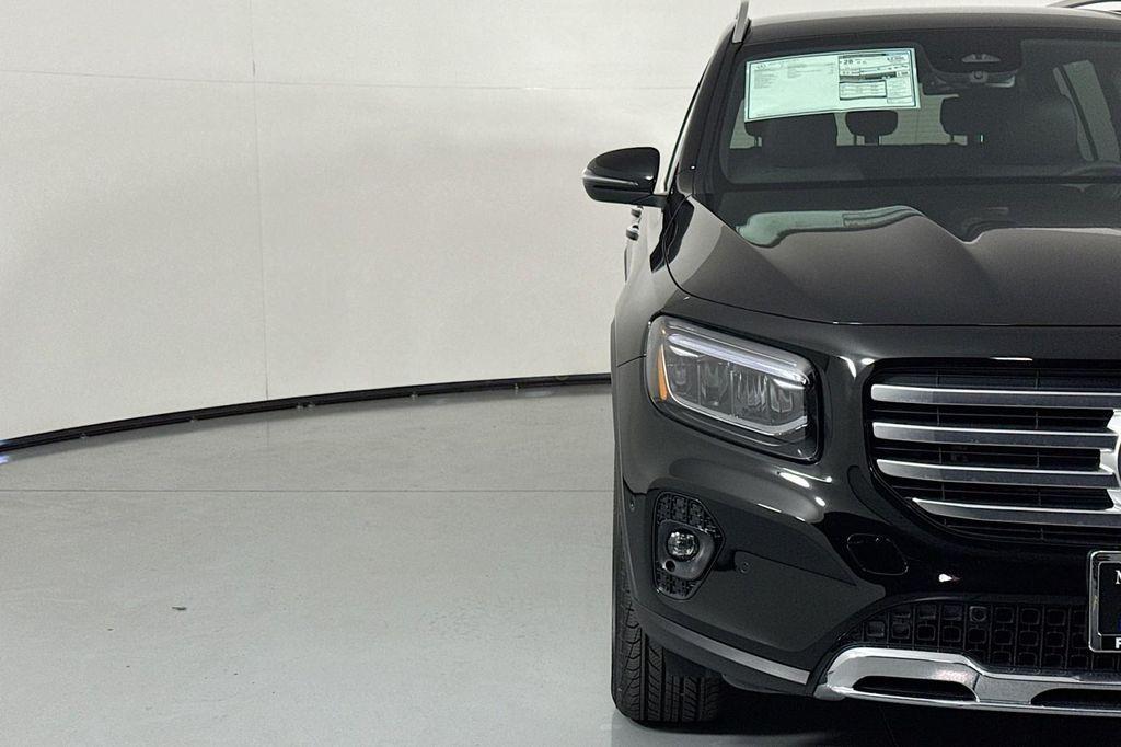 new 2025 Mercedes-Benz GLB 250 car, priced at $47,145