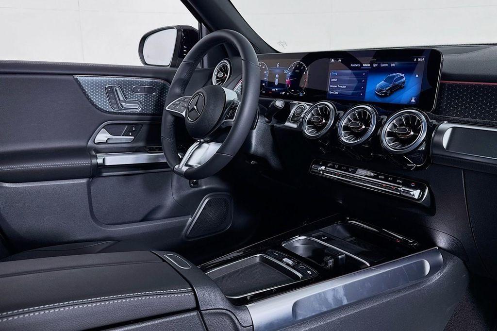 new 2025 Mercedes-Benz GLB 250 car, priced at $47,145