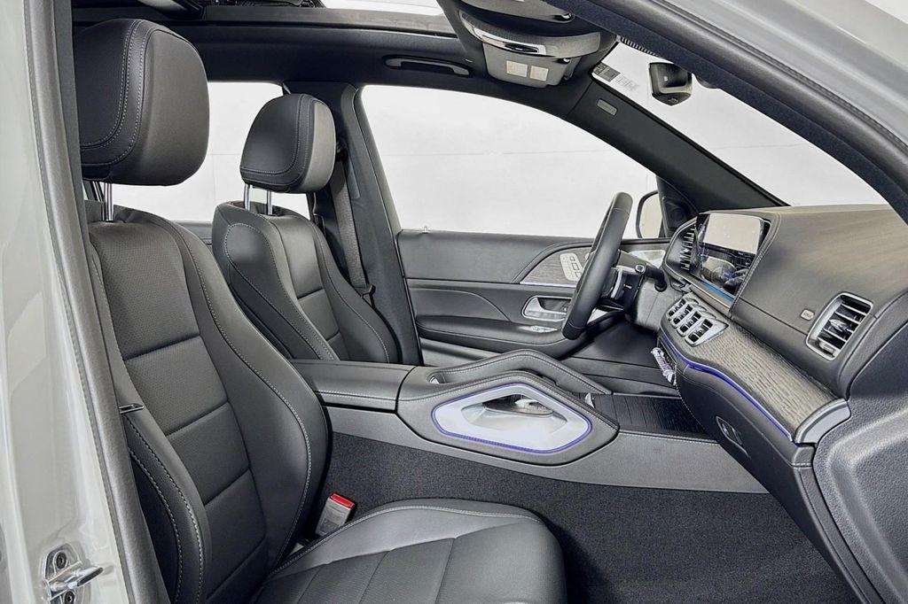 new 2025 Mercedes-Benz GLS 450 car, priced at $101,275