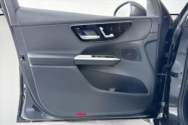 new 2025 Mercedes-Benz GLC 300 car, priced at $52,455