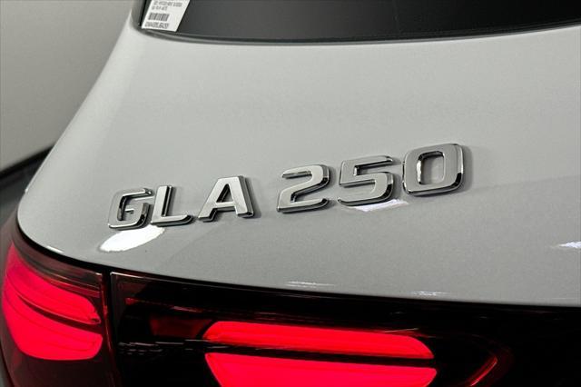 new 2025 Mercedes-Benz GLA 250 car, priced at $45,545