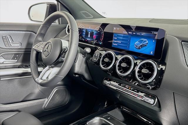 new 2025 Mercedes-Benz GLA 250 car, priced at $42,250