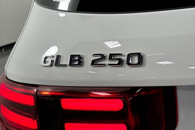 new 2024 Mercedes-Benz GLB 250 car, priced at $51,260