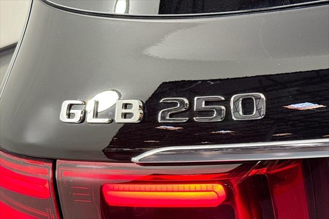 new 2025 Mercedes-Benz GLB 250 car, priced at $47,720