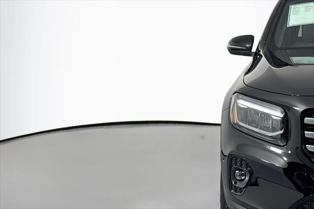 new 2025 Mercedes-Benz GLB 250 car, priced at $47,720