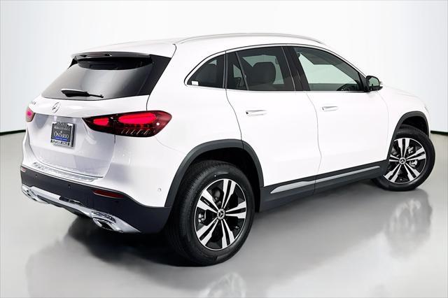 new 2025 Mercedes-Benz GLA 250 car, priced at $44,620