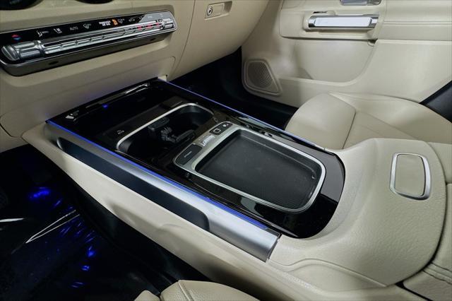 new 2025 Mercedes-Benz GLB 250 car, priced at $47,145