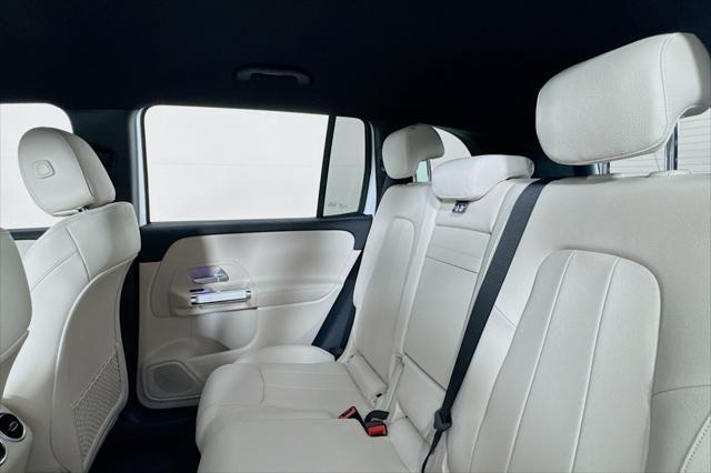 new 2025 Mercedes-Benz GLB 250 car, priced at $47,145