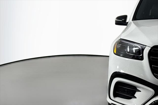 new 2025 Mercedes-Benz GLS 450 car, priced at $94,795