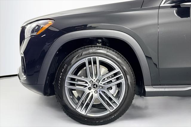 new 2025 Mercedes-Benz GLS 450 car, priced at $91,945