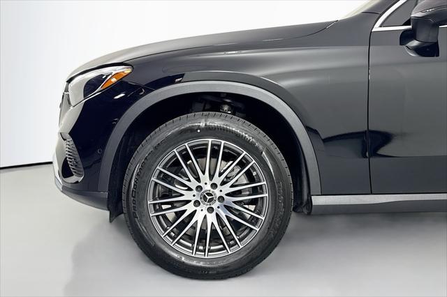 new 2025 Mercedes-Benz GLC 300 car, priced at $51,415