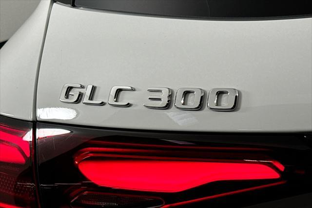 new 2025 Mercedes-Benz GLC 300 car, priced at $52,520