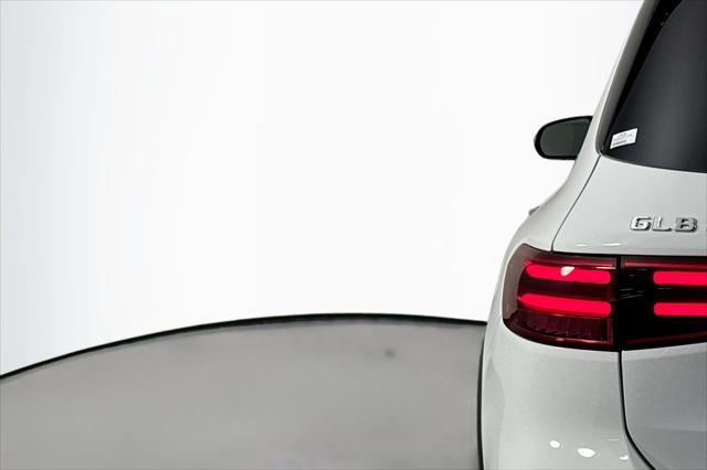 new 2025 Mercedes-Benz GLB 250 car, priced at $47,470