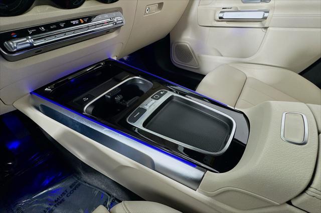 new 2025 Mercedes-Benz GLB 250 car, priced at $47,470