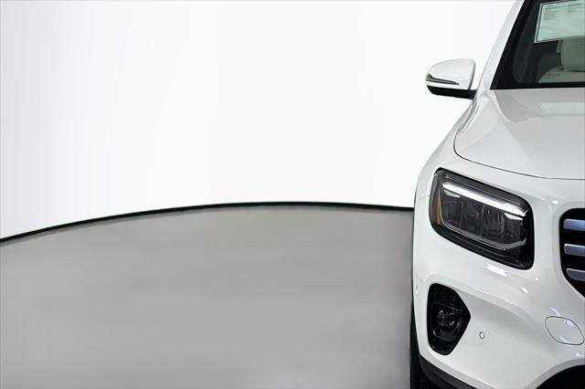 new 2025 Mercedes-Benz GLB 250 car, priced at $47,470
