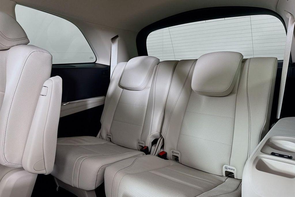 new 2026 Mercedes-Benz GLS 450 car, priced at $92,330