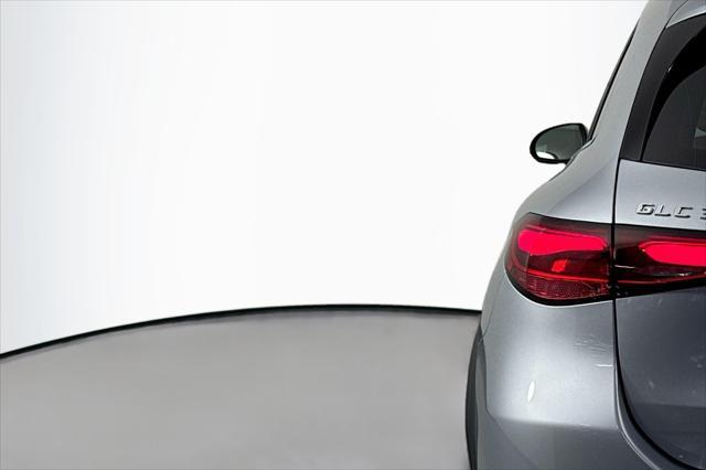 new 2025 Mercedes-Benz GLC 350e car, priced at $62,215