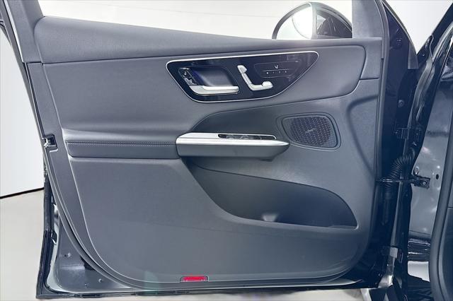 new 2025 Mercedes-Benz GLC 300 car, priced at $51,195