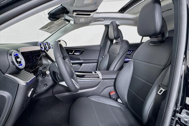 new 2025 Mercedes-Benz GLC 300 car, priced at $61,295
