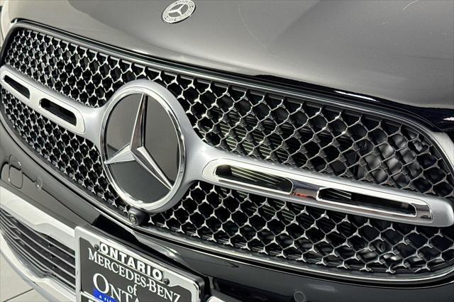 new 2025 Mercedes-Benz GLC 300 car, priced at $61,295