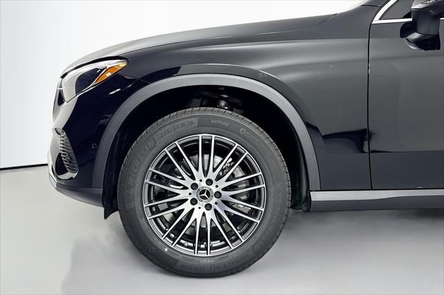 new 2025 Mercedes-Benz GLC 300 car, priced at $61,295