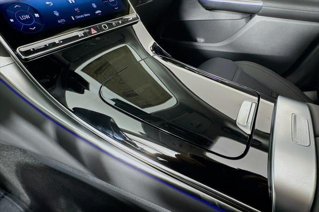 new 2025 Mercedes-Benz GLC 300 car, priced at $61,295