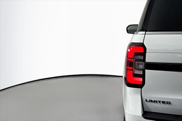 used 2023 Ford Expedition car, priced at $53,984
