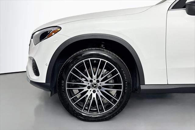 used 2025 Mercedes-Benz GLC 300 car