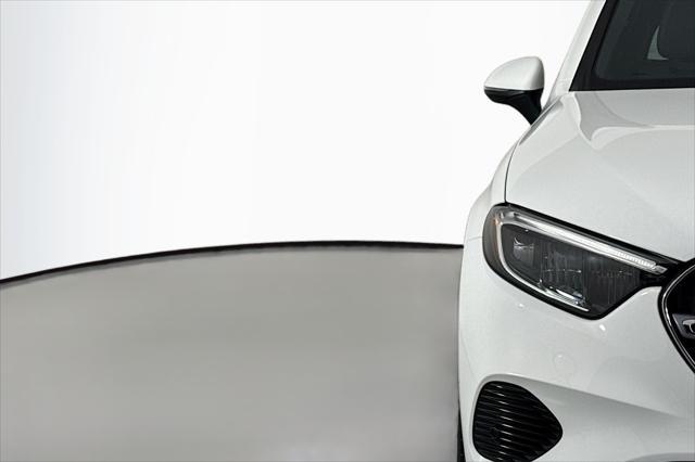 used 2025 Mercedes-Benz GLC 300 car
