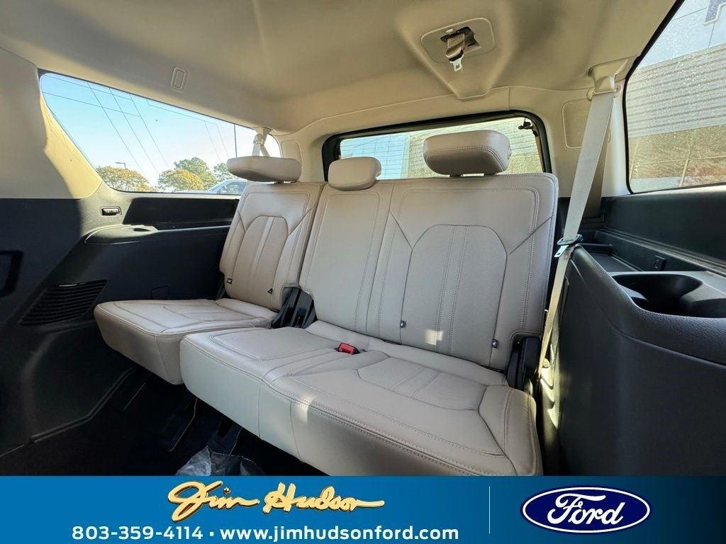 new 2024 Ford Expedition Max car, priced at $73,600