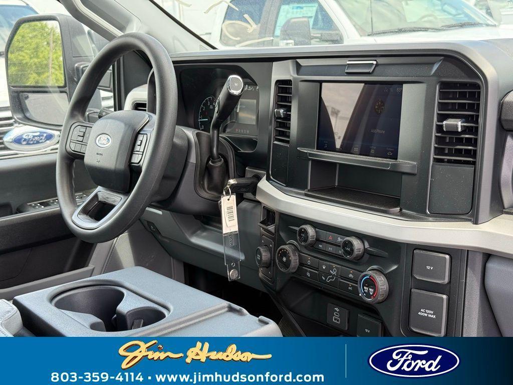 new 2025 Ford F-250 car, priced at $70,535