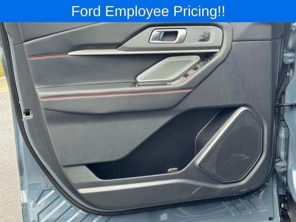 new 2025 Ford Explorer car, priced at $57,893