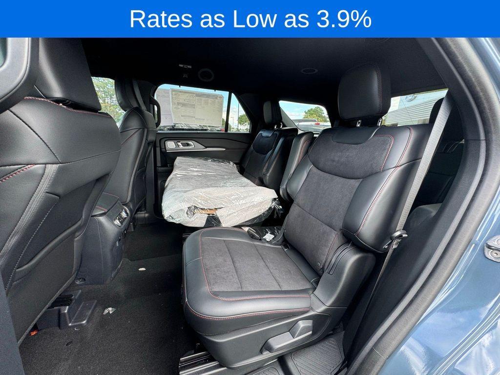new 2025 Ford Explorer car, priced at $59,440