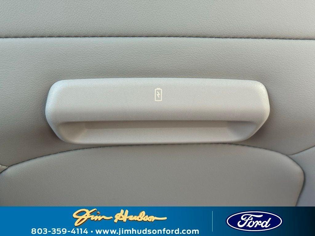 new 2025 Ford Expedition Max car, priced at $72,425