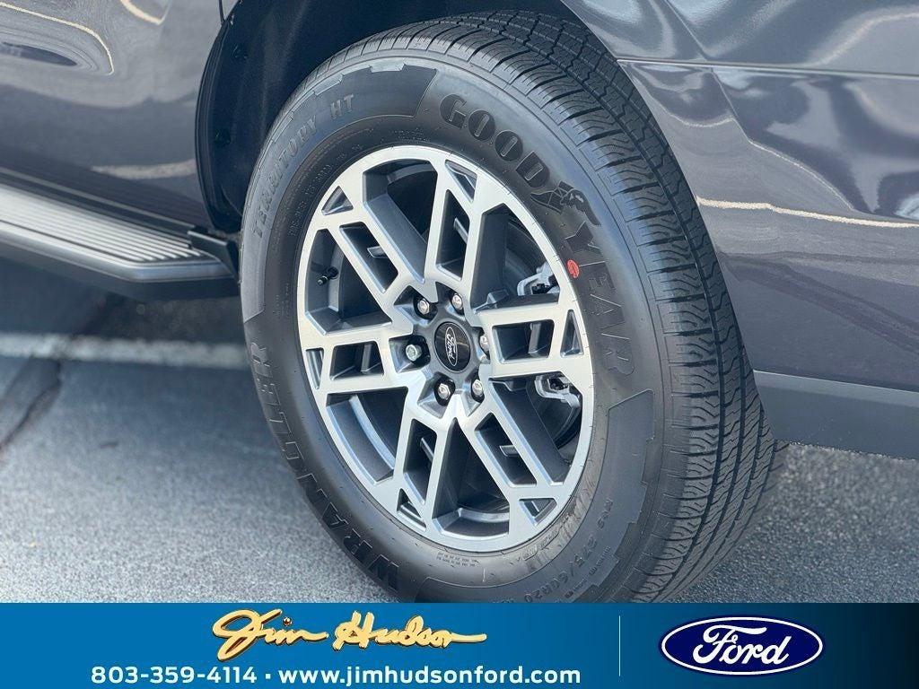 new 2025 Ford Expedition Max car, priced at $72,425