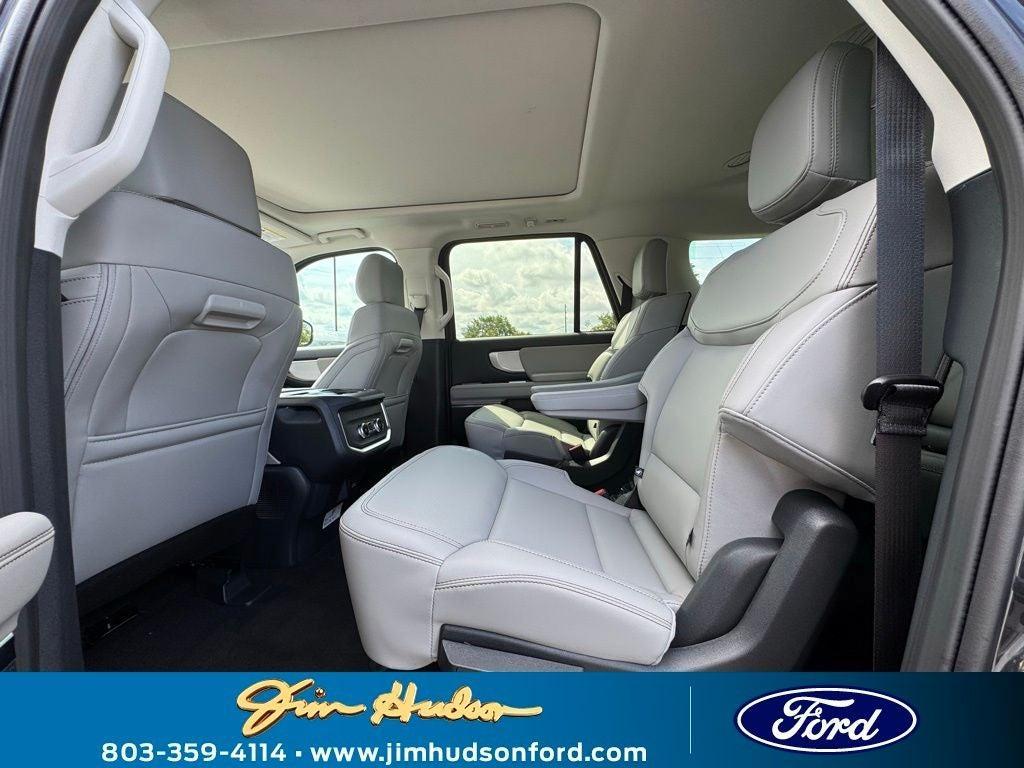 new 2025 Ford Expedition Max car, priced at $72,425