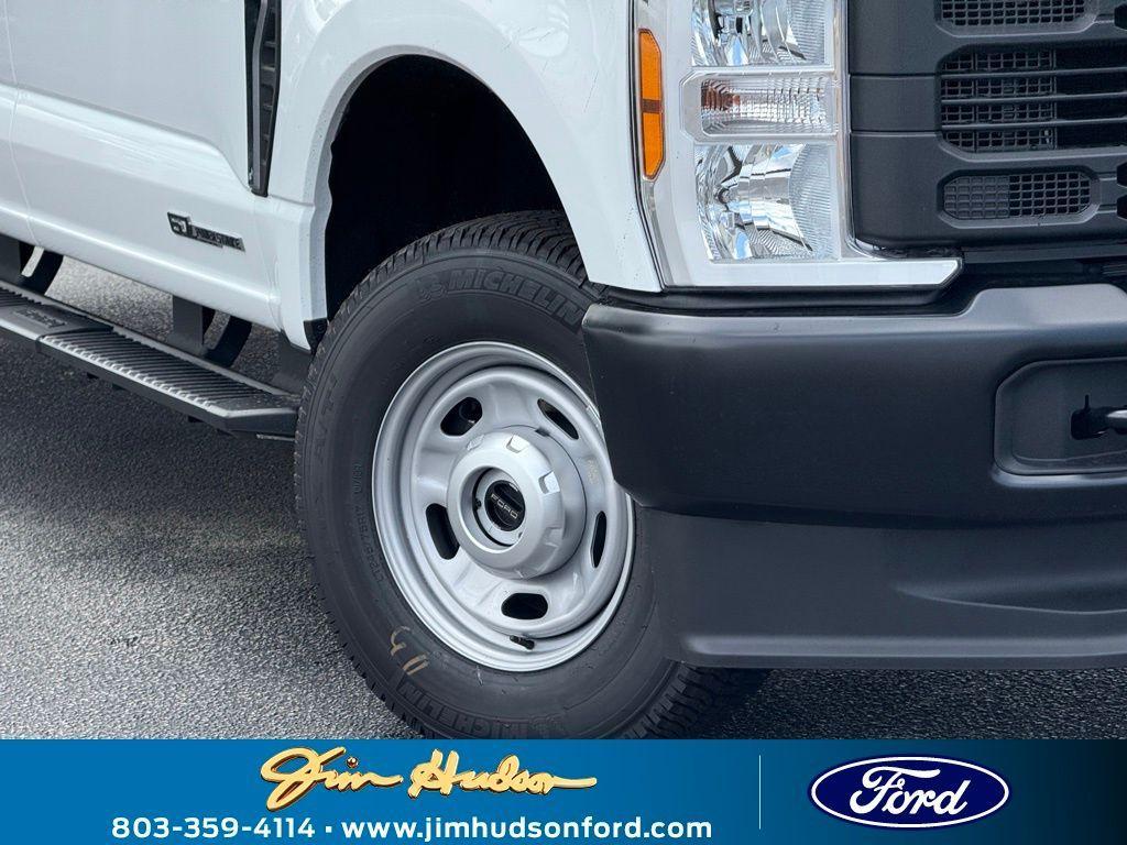 new 2025 Ford F-250 car, priced at $68,715