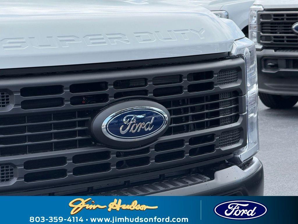 new 2025 Ford F-250 car, priced at $68,715