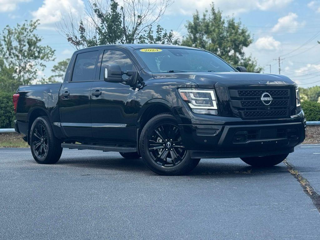 used 2024 Nissan Titan car, priced at $39,999
