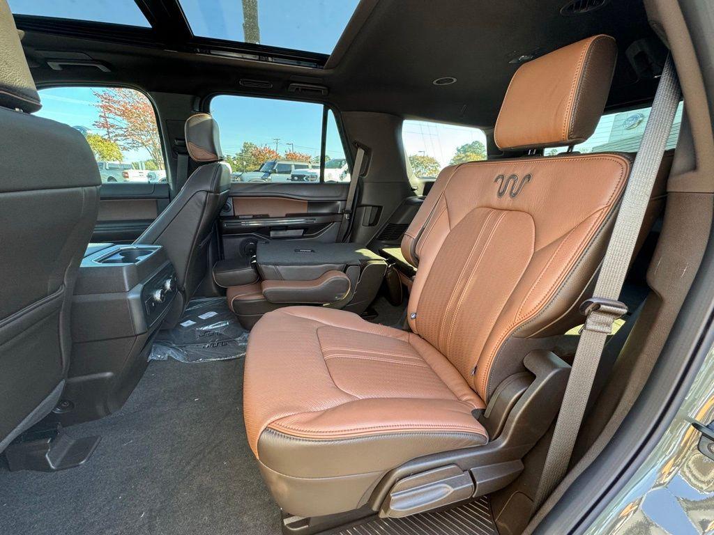 new 2024 Ford Expedition car, priced at $77,395