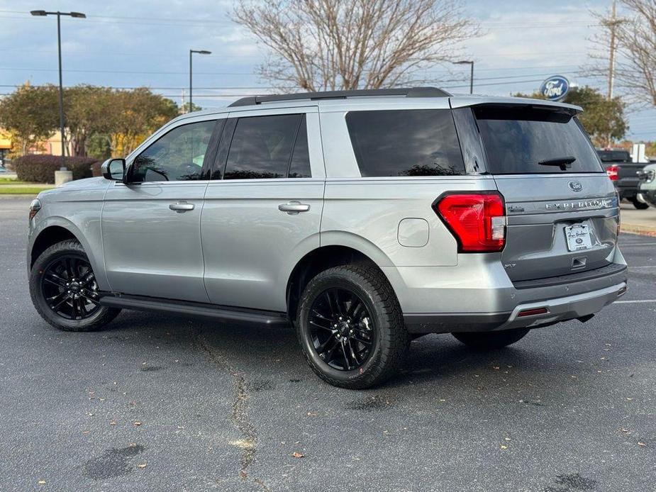 new 2024 Ford Expedition car, priced at $59,533