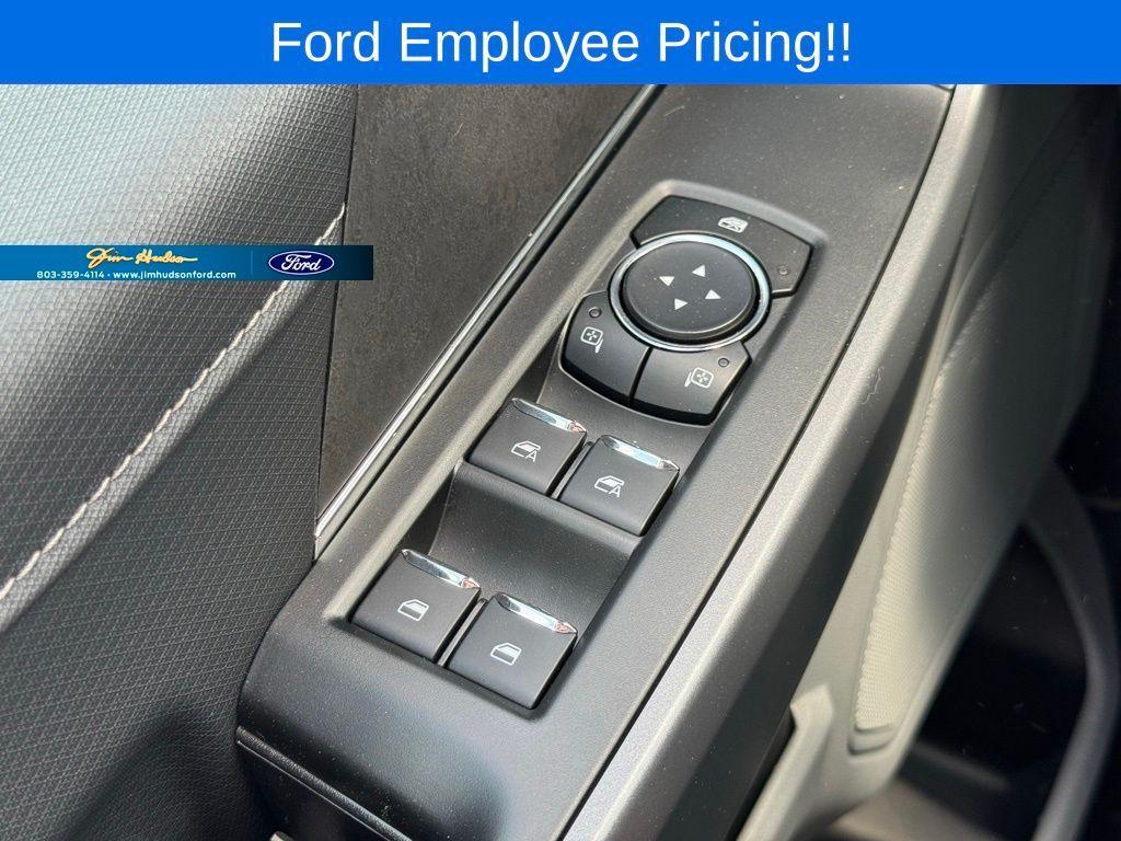 new 2025 Ford F-150 car, priced at $46,104