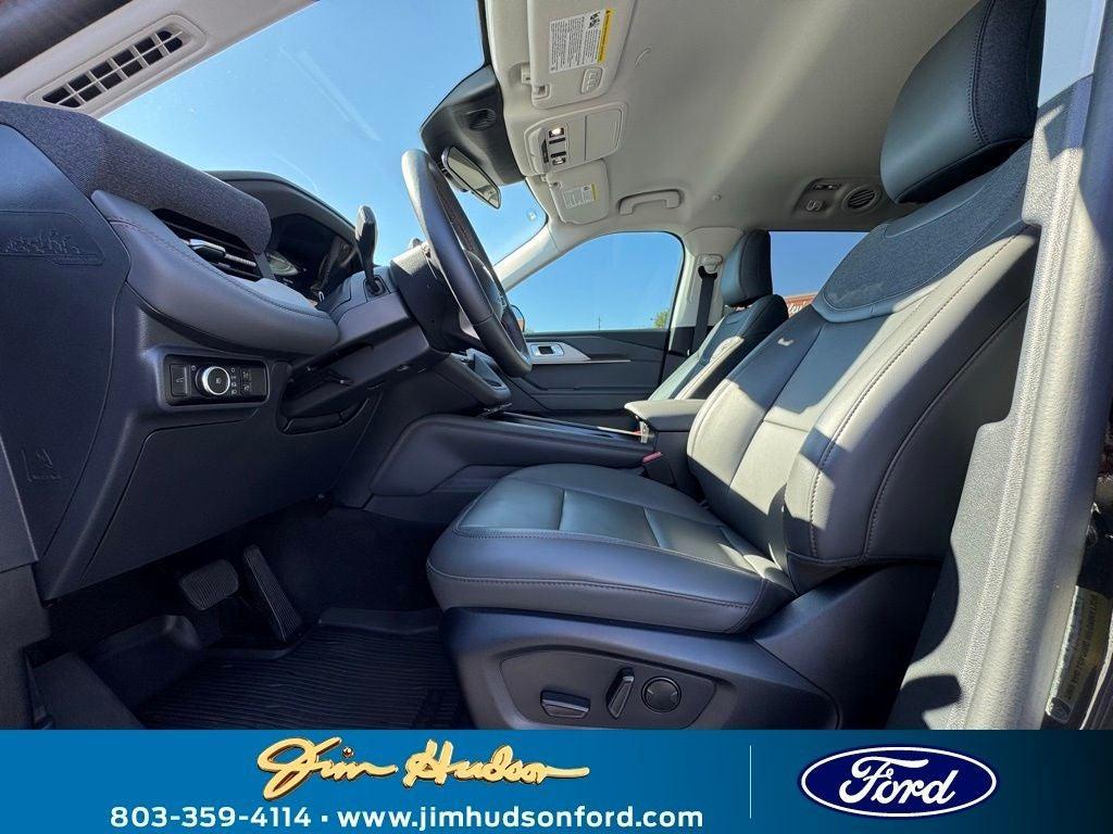 new 2025 Ford Explorer car, priced at $44,365