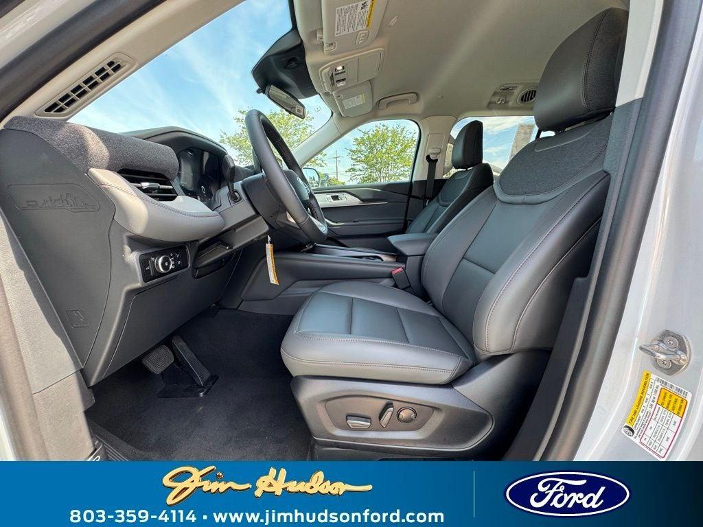 new 2025 Ford Explorer car, priced at $45,265