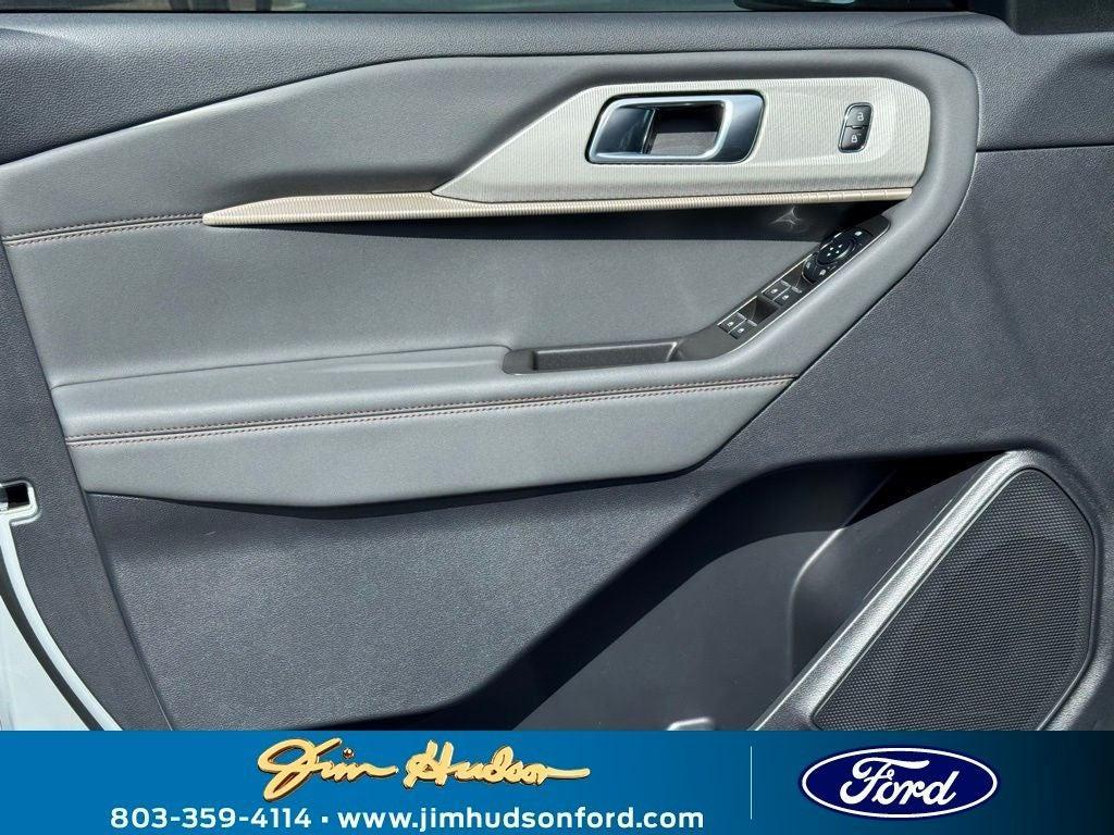 new 2025 Ford Explorer car, priced at $45,265