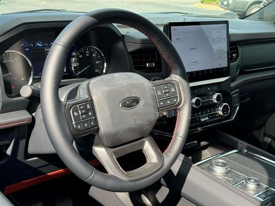 new 2024 Ford Expedition car, priced at $73,265