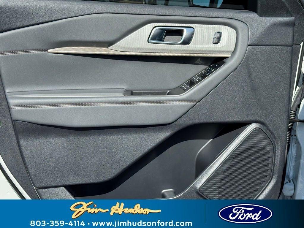 new 2025 Ford Explorer car, priced at $46,060