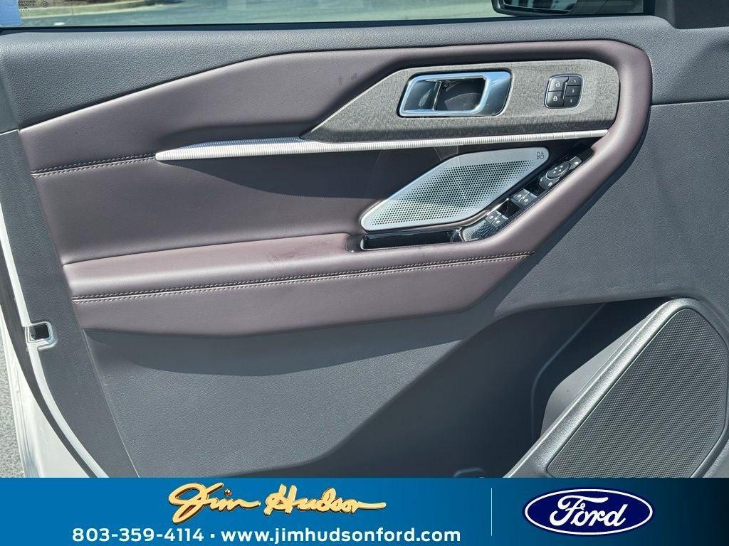 new 2025 Ford Explorer car, priced at $55,415